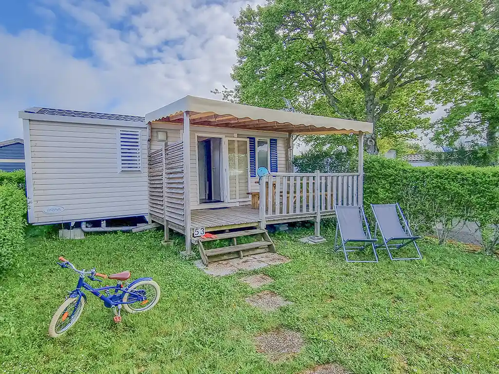 2-bedroom mobile home with covered terrace and dog allowed